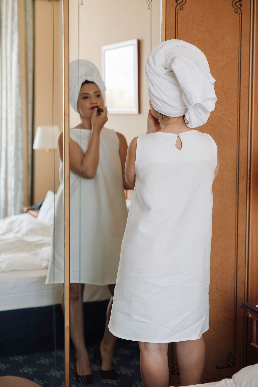 DAS KLEINE LEINENKLEID